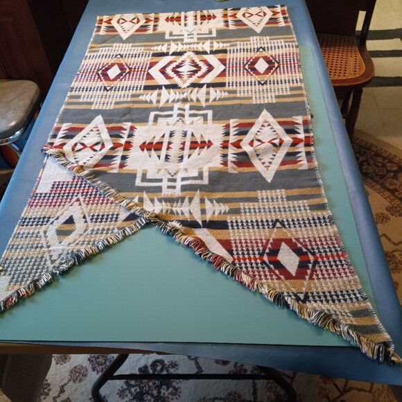 Southwest pattern Pointed End Scarf/Wrap Cottagecore Western Granny Chic - Picture 1 of 5
